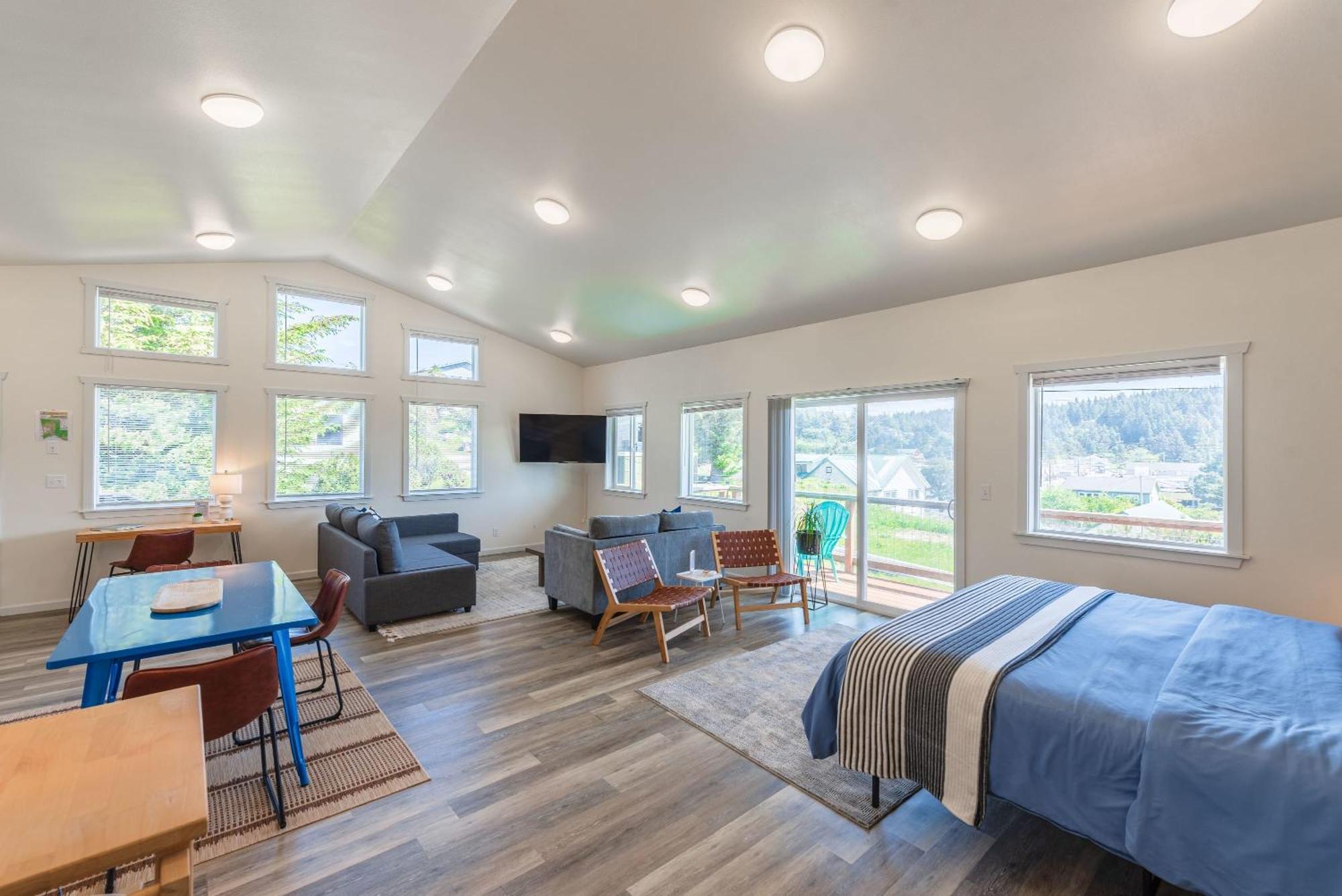 #Stayinmydistrict Oceanview Studio Loft 포트오르포드 외부 사진