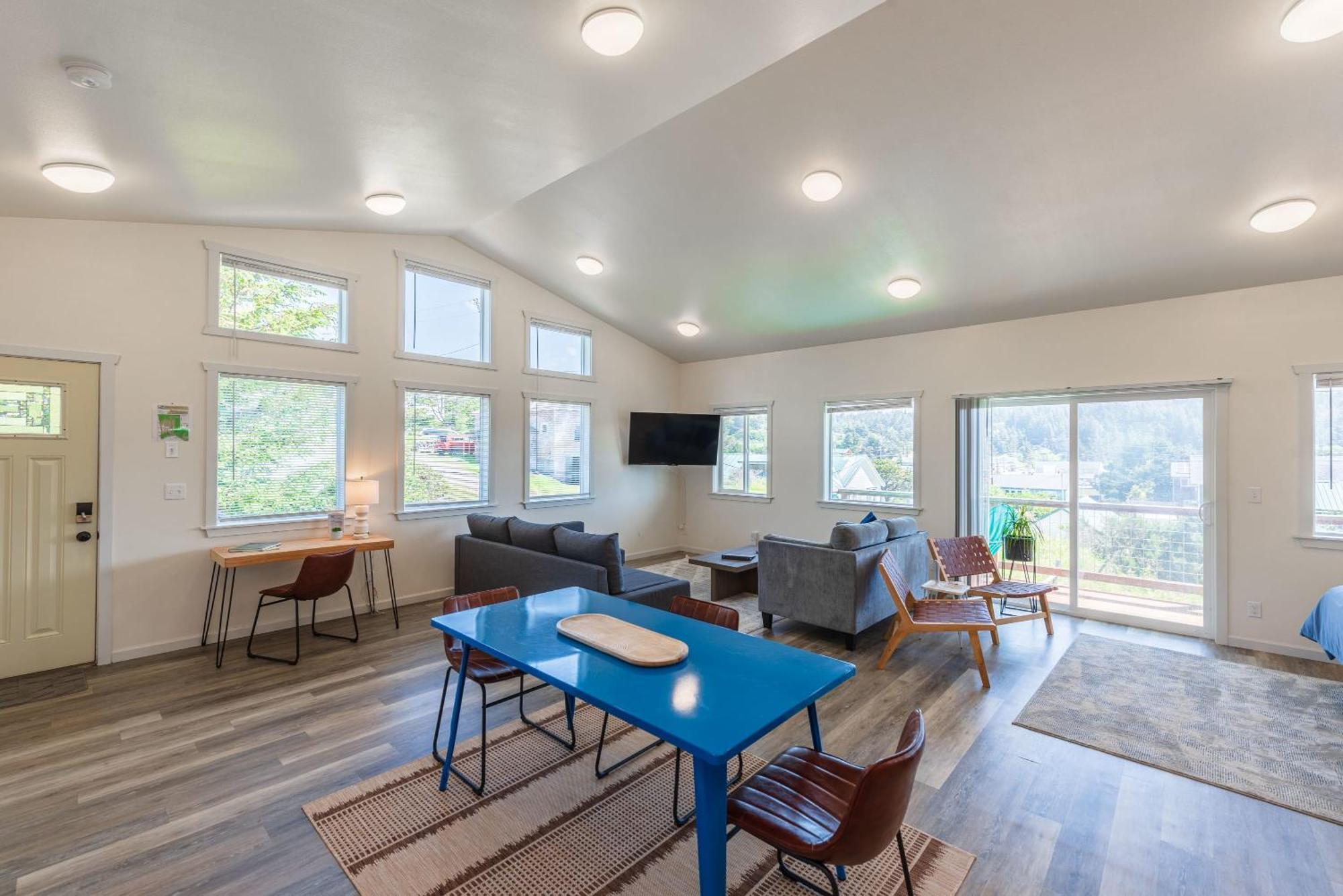 #Stayinmydistrict Oceanview Studio Loft 포트오르포드 외부 사진