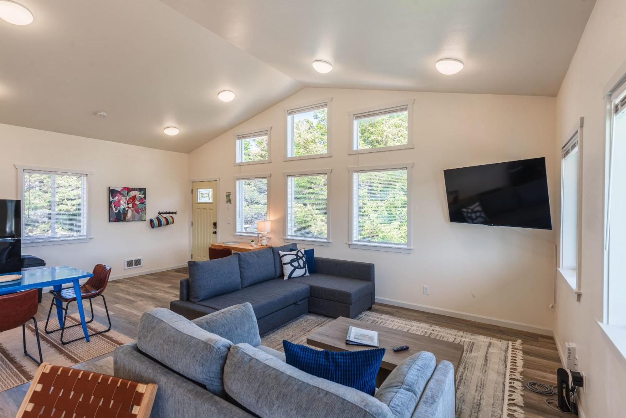 #Stayinmydistrict Oceanview Studio Loft 포트오르포드 외부 사진