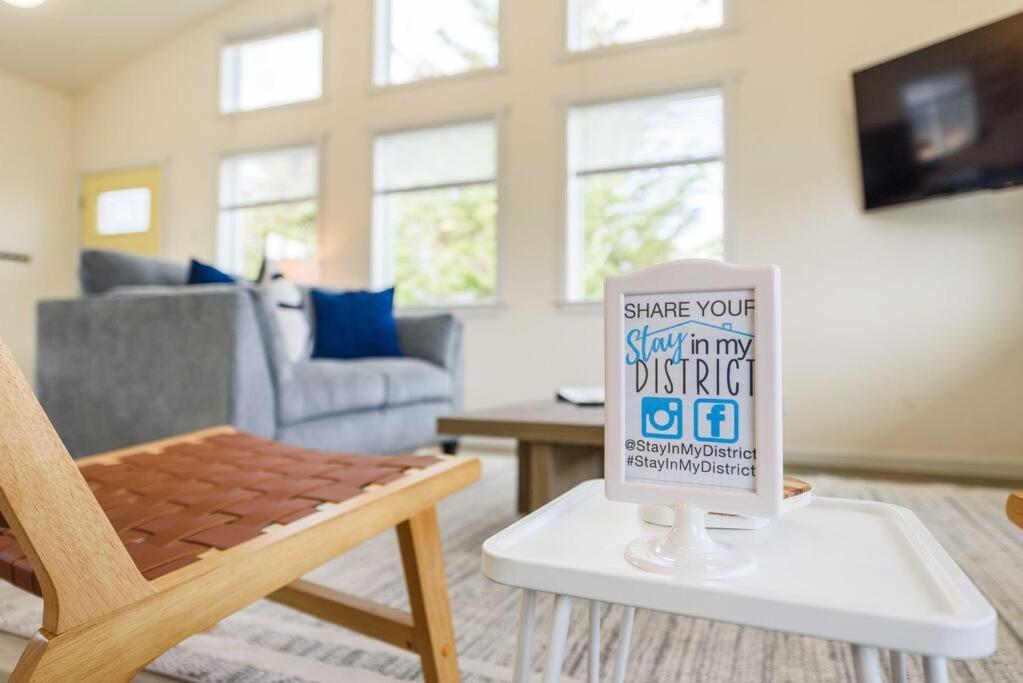 #Stayinmydistrict Oceanview Studio Loft 포트오르포드 외부 사진
