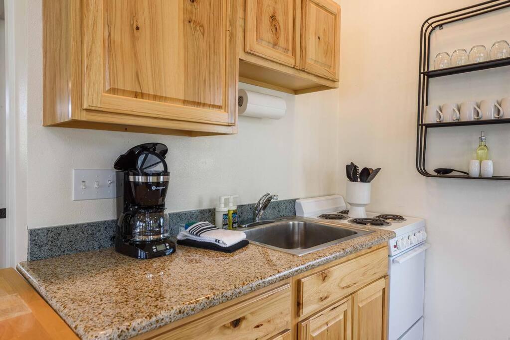 #Stayinmydistrict Oceanview Studio Loft 포트오르포드 외부 사진