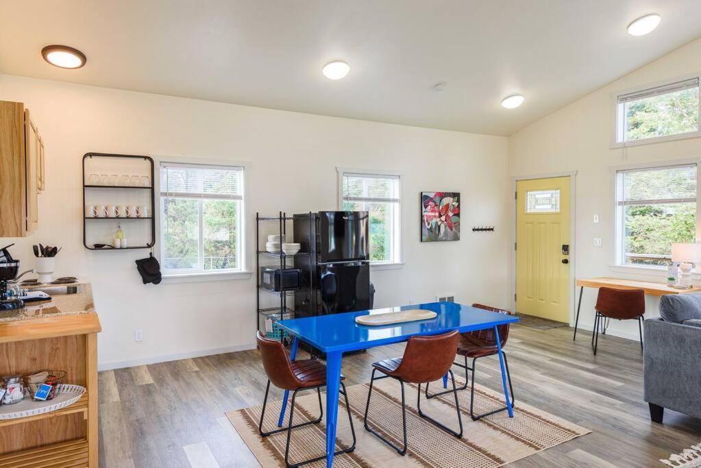 #Stayinmydistrict Oceanview Studio Loft 포트오르포드 외부 사진